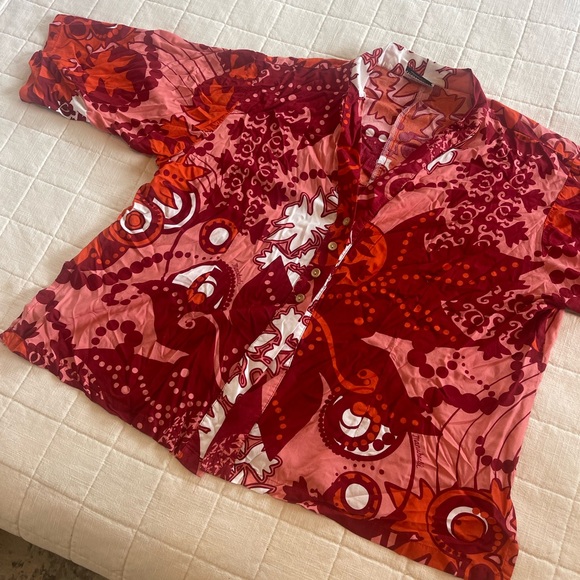 Manuhealii Tops - Vintage Manuhealii Kimono Style Button-Down Shirt